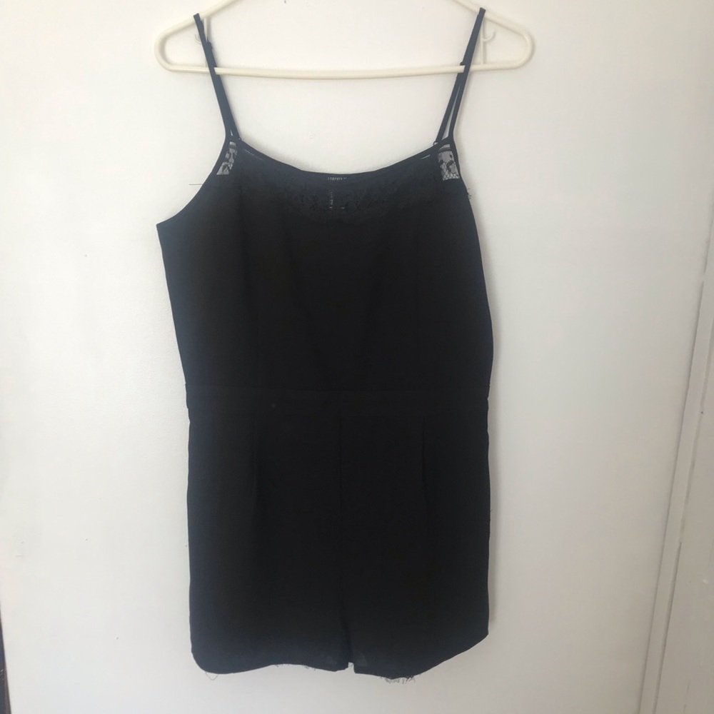 3/$20 ****Forever 21 black romper🍁